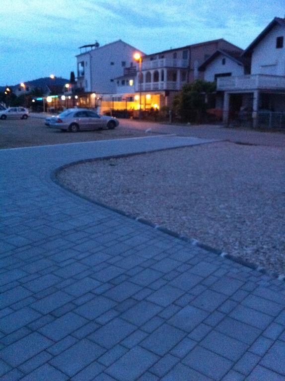 Nada Apartment Bilice Buitenkant foto