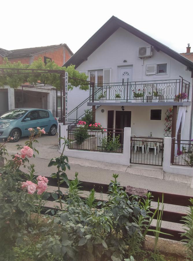 Nada Apartment Bilice Buitenkant foto